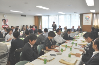 自民、厚生労働部会.jpg